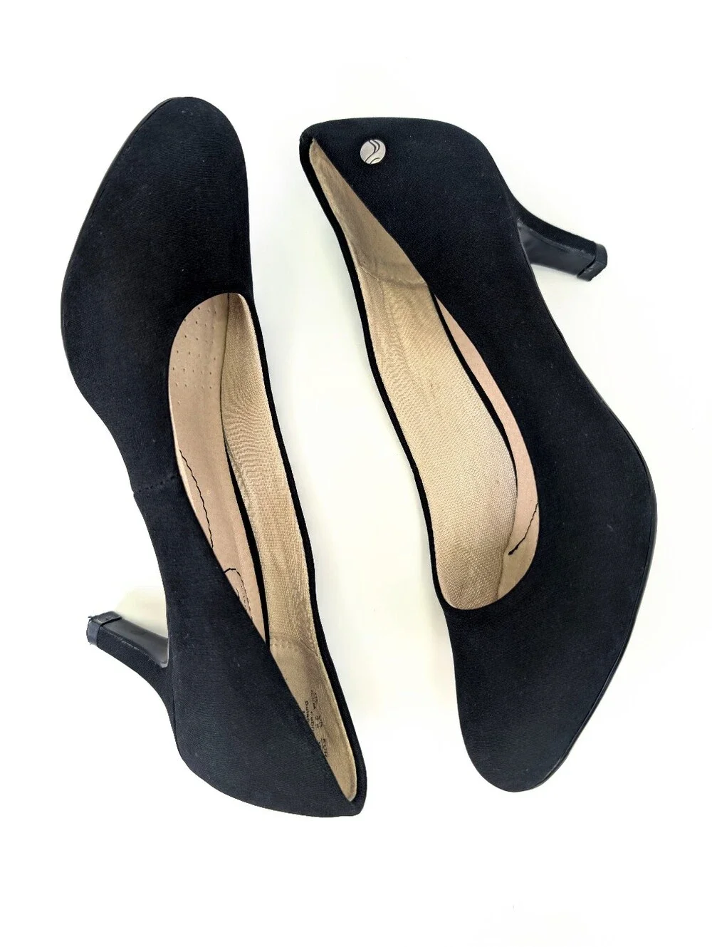 Life Stride Soft System Parigi Black Fabric Flex Round Toe Low Heel Pumps 5.5